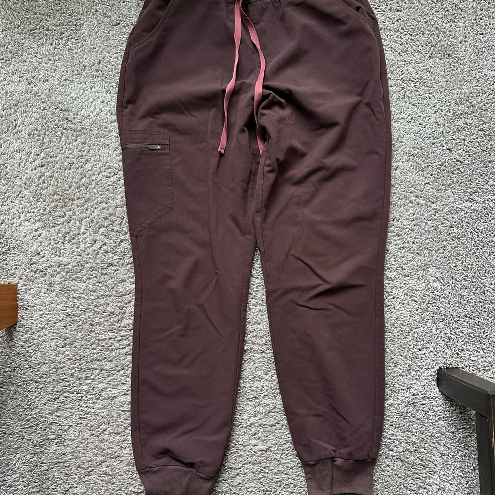 Figs Women's High Waisted Brown Scrub Joggers